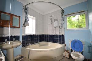 bathroom- click for photo gallery
